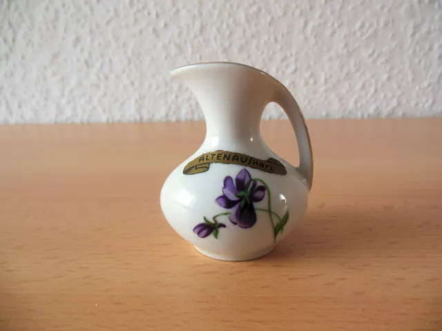 Kleine alte Vase mit Veilchen Dekor und Aufdruck Altenau/Harz, ca. 6 cm