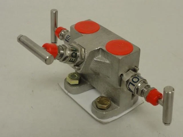 199255 New-No Box; Oliver T33S/MTG Manifold Valve; 3-Way; 6000PSI