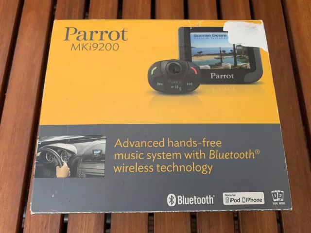 Kit vivavoce Parrot MKi9200 Bluetooth schermo LCD a colori in scatola)