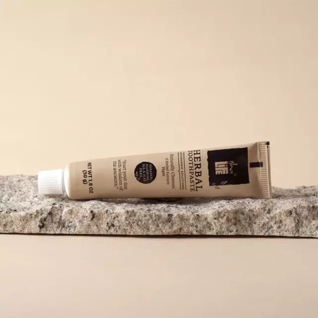 Pasta de dientes a base de hierbas ISHALIFE (parabenos, flúor, SLS y SLES gratis), 50 gm ENVÍO GRATUITO
