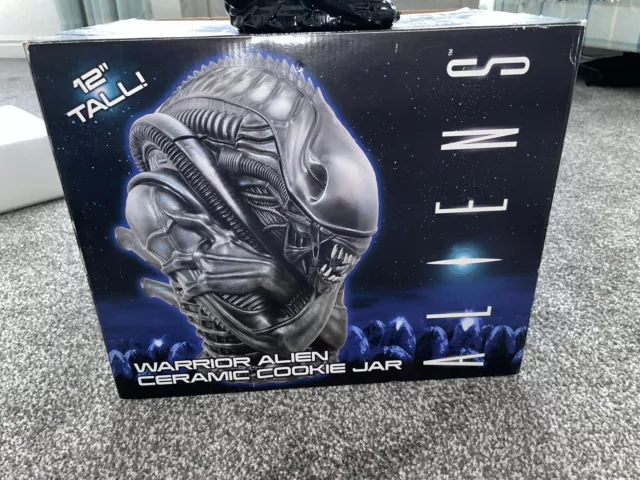 Diamond Select Warrior Alien Cookie Jar (Opened but unused)