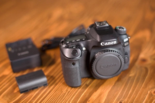 Appareil photo reflex numérique 24,2 mégapixels Nikon D7200 boîtier