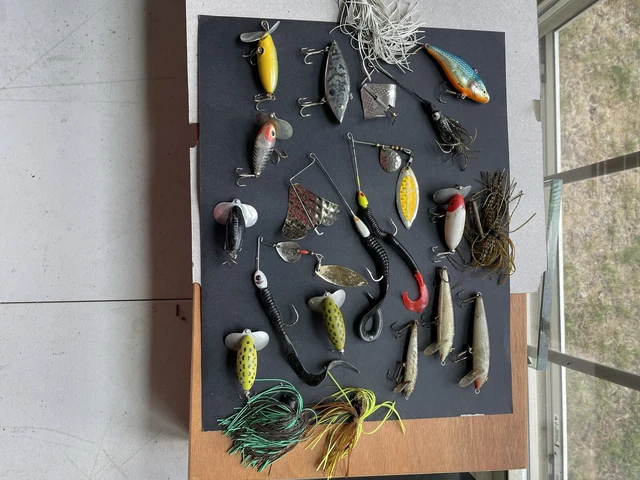 LOT OF 19 Lures. Vintage FRED ARBOGAST JITTERBUG Fishing +