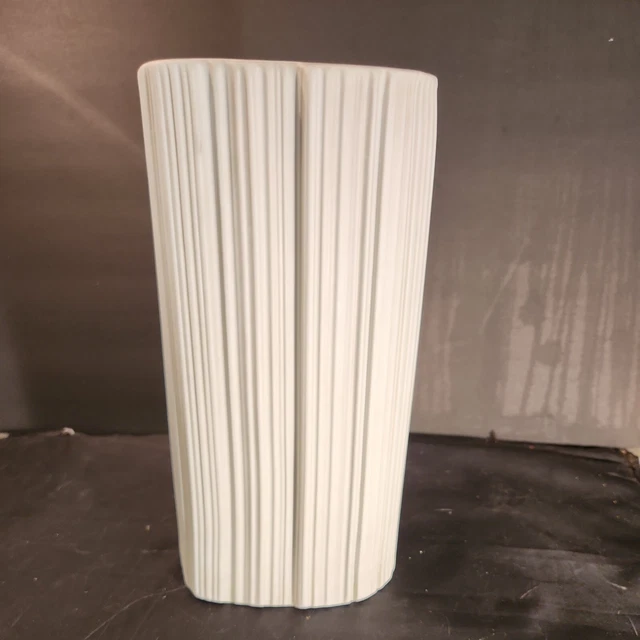 Vintage Naaman Israel Artline 11" Vertical Reticulated Ribbed Matte White Vase