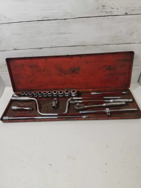 Vintage Snap On Tools 3/8" Socket, Ratchet, Speeder wrench, T Handle Set