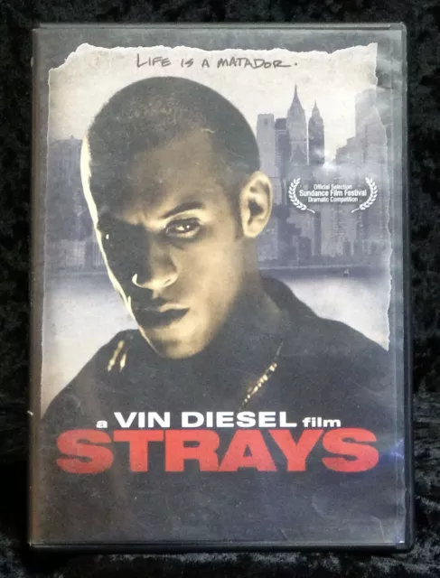 STRAYS (1997)VIN DIESEL JOEY Dedio T.K. Kirkland Mike Epps F. Valentino ...