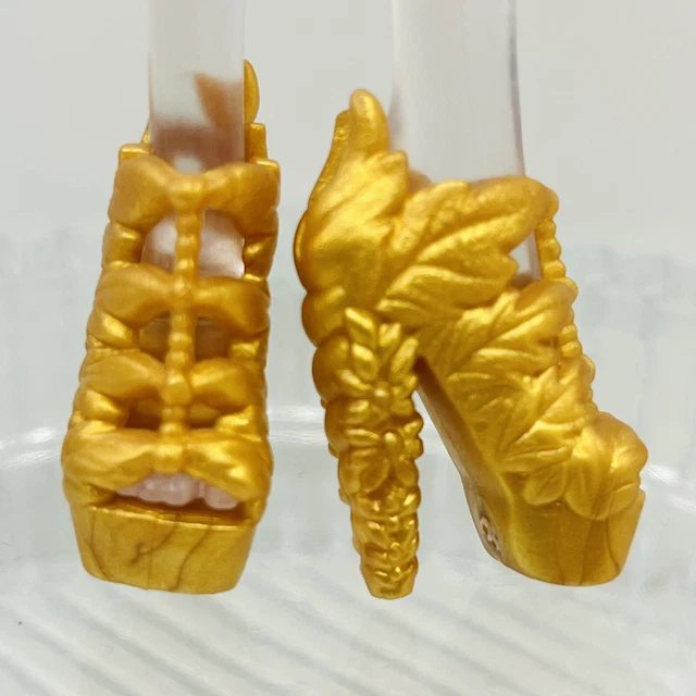 Ever After High Gold Shoes Apple White Mirror Beach NO DOLL