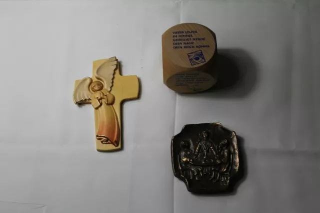 A15/3x Older Sacral Gegenst Crucifix with Angel + Cube With Gebeten 149