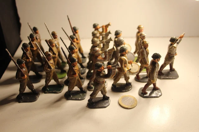 1/32 LOT FIGURINE Timpo Vintage Monobloc Legion Etrangere Legionnaire