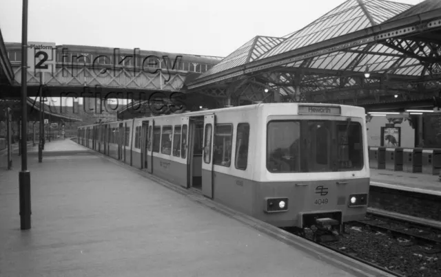 35mm Negative Scene View Tyne & Wear Metro Tynemouth Overground Station 1982
