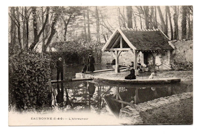 Cpa 95 Eaubonne. L’Abreuvoir. Lavandière et promeneurs. Animée. Dos divisé, non