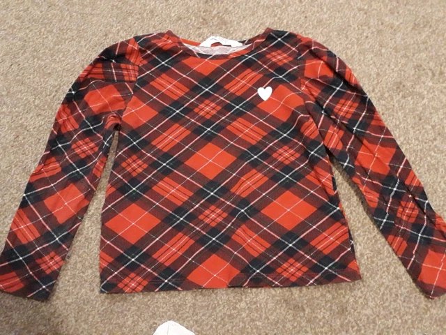 Girls Bundle Of Clothes Aged 4-7 Years.  Please see description. 3