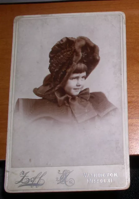 Vintge 1896 Zoff Photo 4-Year-Old Girl Velvet Bonnet Bow And Large Coat Collar