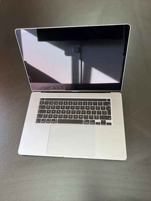 MacBook Pro 16 pollici 2019 Touch Bar 2,6 GHz i7 16 GB 512 GB unità di memoria a stato solido