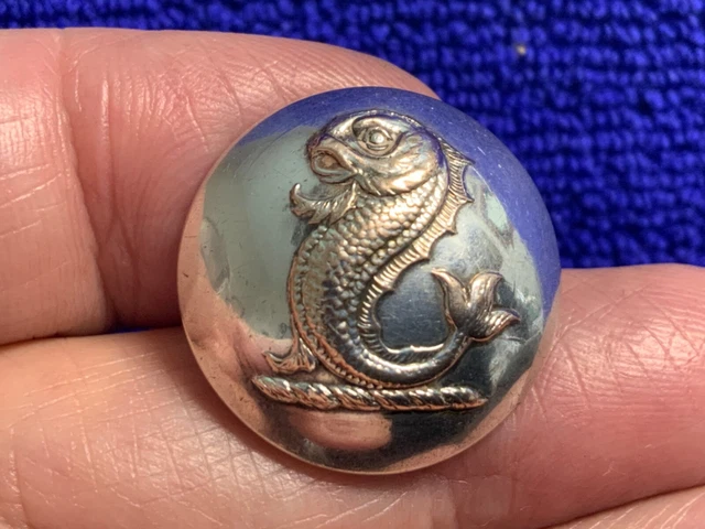 HERALDIC DOLPHIN HAURIANT (VERTICAL) 24mm S-P LIVERY COAT BUTTON DOWLER c 1890