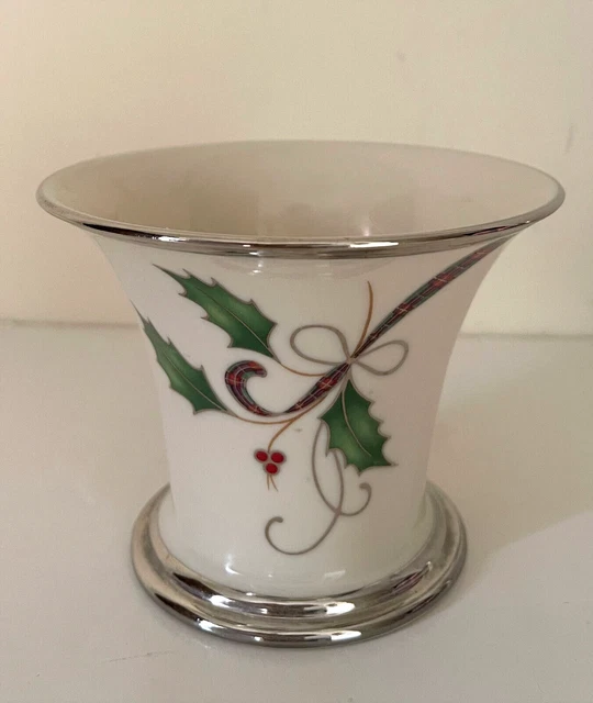 Lenox Holiday Tartan Ribbon Candle Holder - Holiday Nouveau Platinum Cream