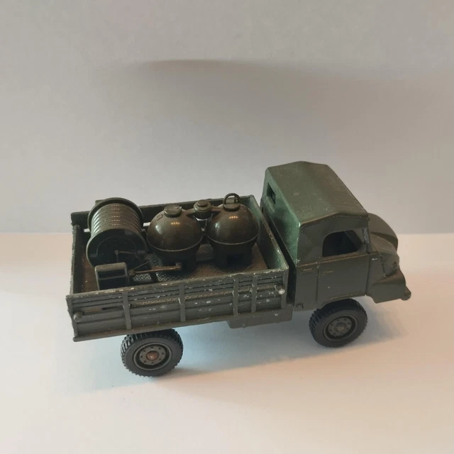 Solido n° 235 SIMCA UNIC SUMR 4x4 militaire avec canon n° 239