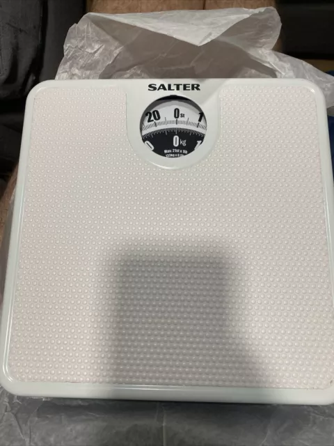 Salter 484 WHDR Mechanical Bathroom Scale with Magnifying Lens - White