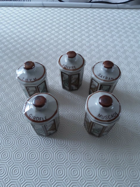 Generic Promoo Lot De 5 Pots A Épices En Céramique Avec Support Et Couvercles En Generic Mpg1408885