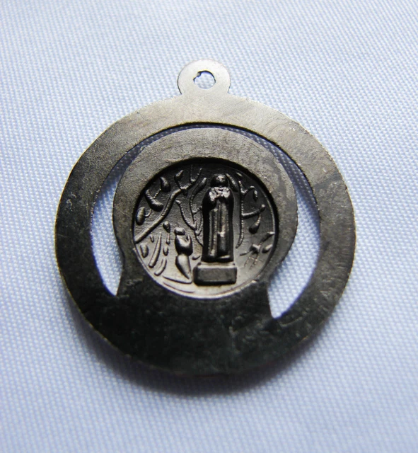 VINTAGE VIRGIN MARY / Our Lady of Lourdes Medal / Charm $12.00 ...