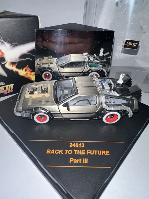 DELOREAN Retour Vers le Futur III Version Rail Road en Métal