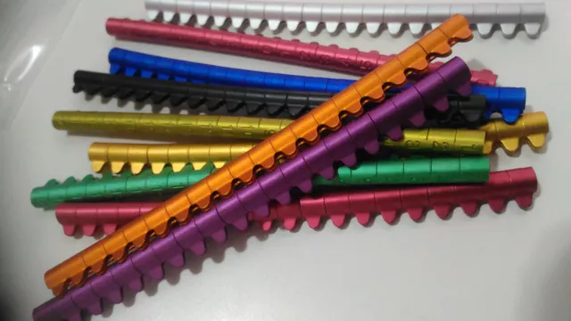 Anillas de aluminio abiertas de exoticos y canarios tiras de 20 uns colores 3 mm