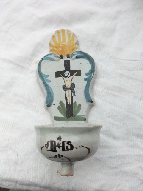 Benitier Faience De  Nevers 18 /19   Siecle