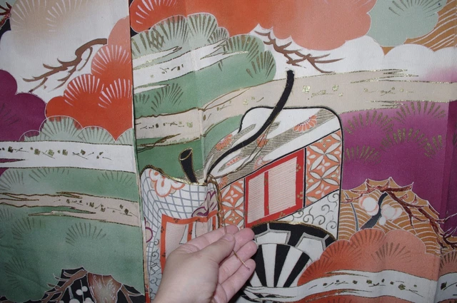 Dramatic Antique Vintage Japanese Kuro Furisode Kimono Hikifurisode Taisho Showa 10