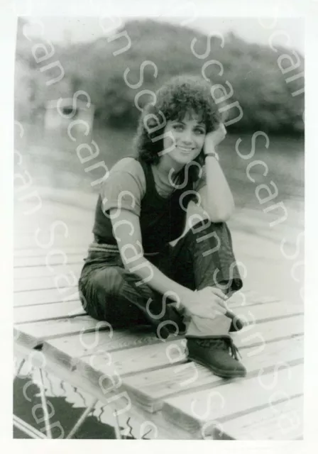 Louise Mandrell   VINTAGE 5x7 Press Photo Country Music 32