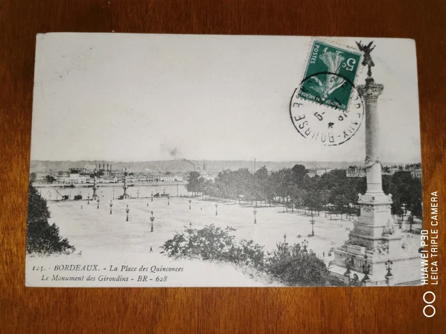 CPA - 33 - BORDEAUX - La Place des Quinconces - Le Monument des Girondins