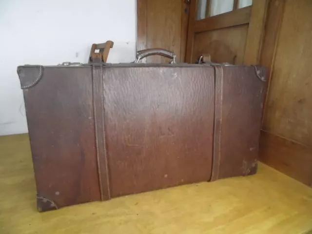 *** Antik Koffer, Vintage Reisekoffer, Überseekoffer *** Oldtimer
