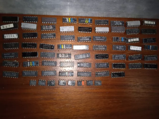 Lot de différents composants électronique Semiconducteur Neufs