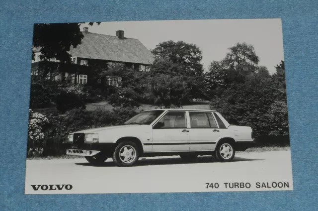 Circa 1980s Car Press Photo Volvo 740 Turbo Saloon