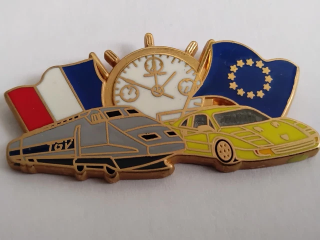 BROCHE PIN CROISSANT BOULANGER DORÉ À L'OR FIN - Signée 703, Occasion Très Bon état