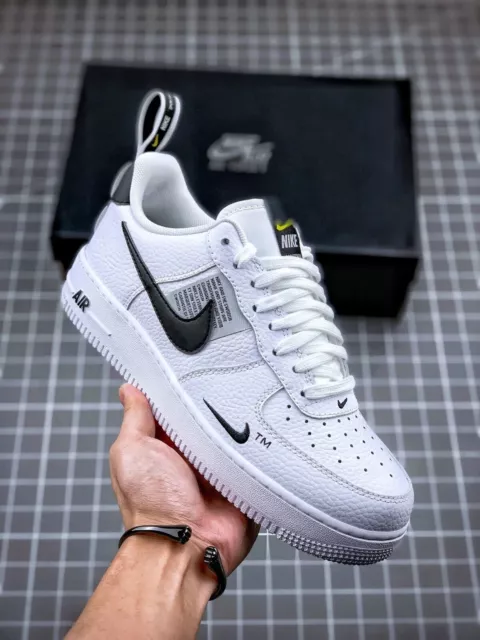 NIKE AIR FORCE 1 Utility White Black Scarpe Uomo Qualit 1 1 Varie