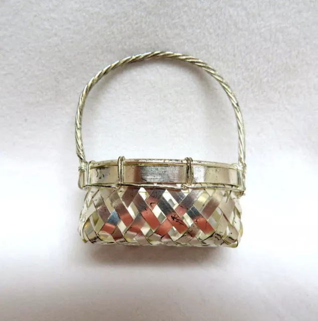 Silver Plated Metal Wire Basket Nut / Candy Cup