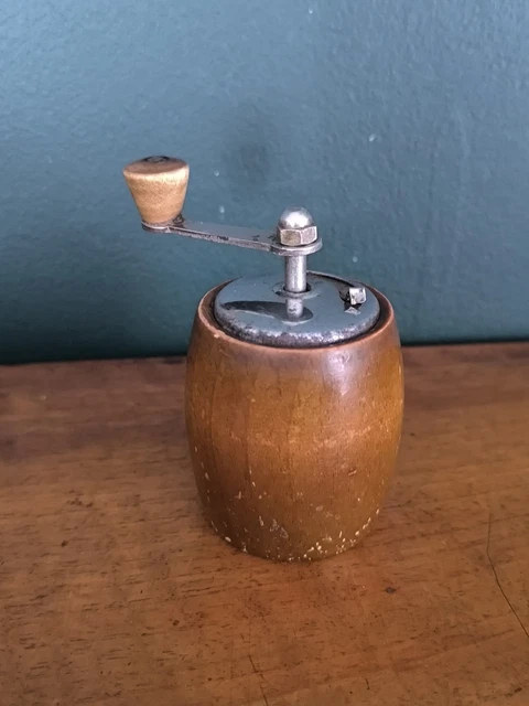 Moulin à Poivre Décoratif En Laiton Style Marocain - Pièce Ethnique D'occasion