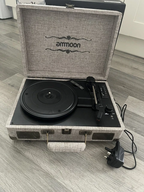 record players/turntables