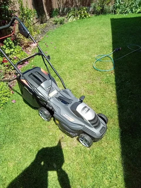 Ozito 1500w 360mm hotsell lawn mower electric