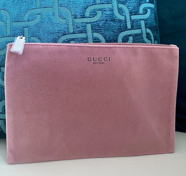 Gucci beauty bag 2025 velvet