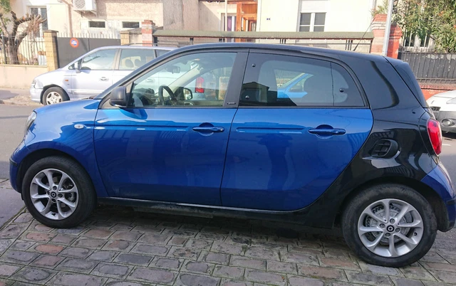 Smart Forfour Pasion électrique 07/18 16000km