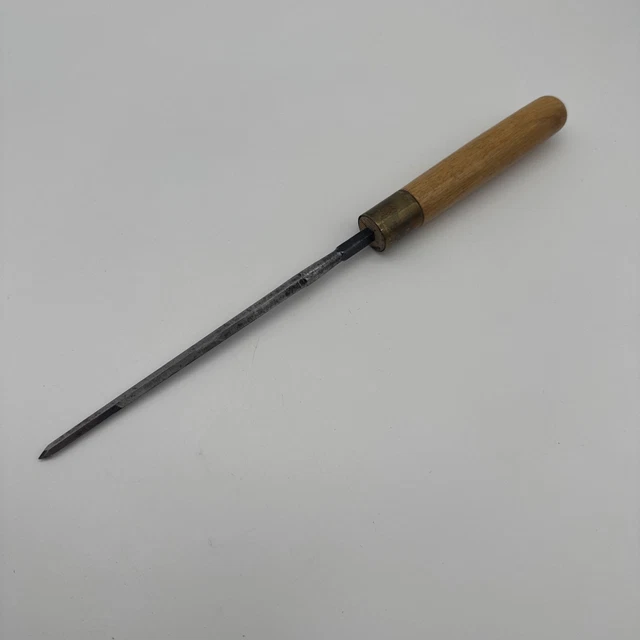 Lot - CARTIER BOITE A OUTILS POUR HORLOGER A clockmaker tools case in wood by Cartier