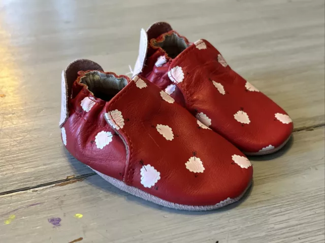 Robeez Red Pink Hearts Valentines Day Soft Soled Infant Shoes 0-6 Months