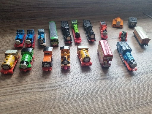Ertl Thomas Rang 19X VINTAGE ERTL Thomas The Tank Engine & Friends Bundle Joblot ...