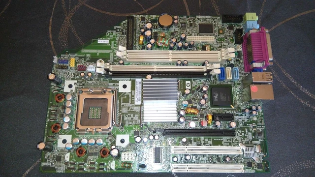 Carte Mère MSI MS-7500 Version 1.1 (réf. 461537-001) Pour HP DC5850 - Vendue Sans Plaque, état Occasion