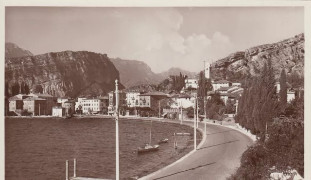 Cartolina *12 Torbole Trento Lago Di Garda Lungo Lago Barche Non Viaggiata