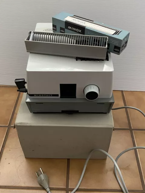 1960s Minox Minotact Slide Projector Made in Germany with case -  AS IS