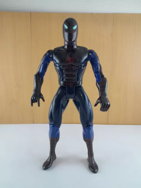 Marvel Spider-Man figurine articulée Spider-Man super lance-toile Deluxe,  33 cm Thwip Blast, autre costume et lance-toile au meilleur prix