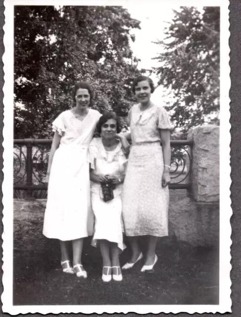Vintage Photograph Womens/Girls Park Fashion Lake Simcoe Ontario Canada Photo
