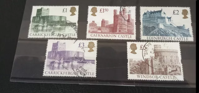 gb stamps. QE2.  1992. High Value Castles. As Illustrated. Used.